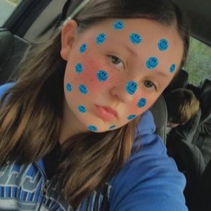 Meet your Posher, Mia